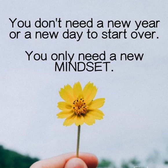 Meet your Posher, Steph - Picture 2 of 5